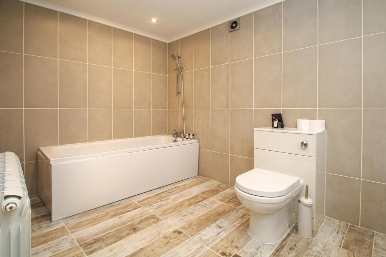 Lavish 2 Bed Sleeps 5 Near Lanark Lejlighed Carstairs Eksteriør billede