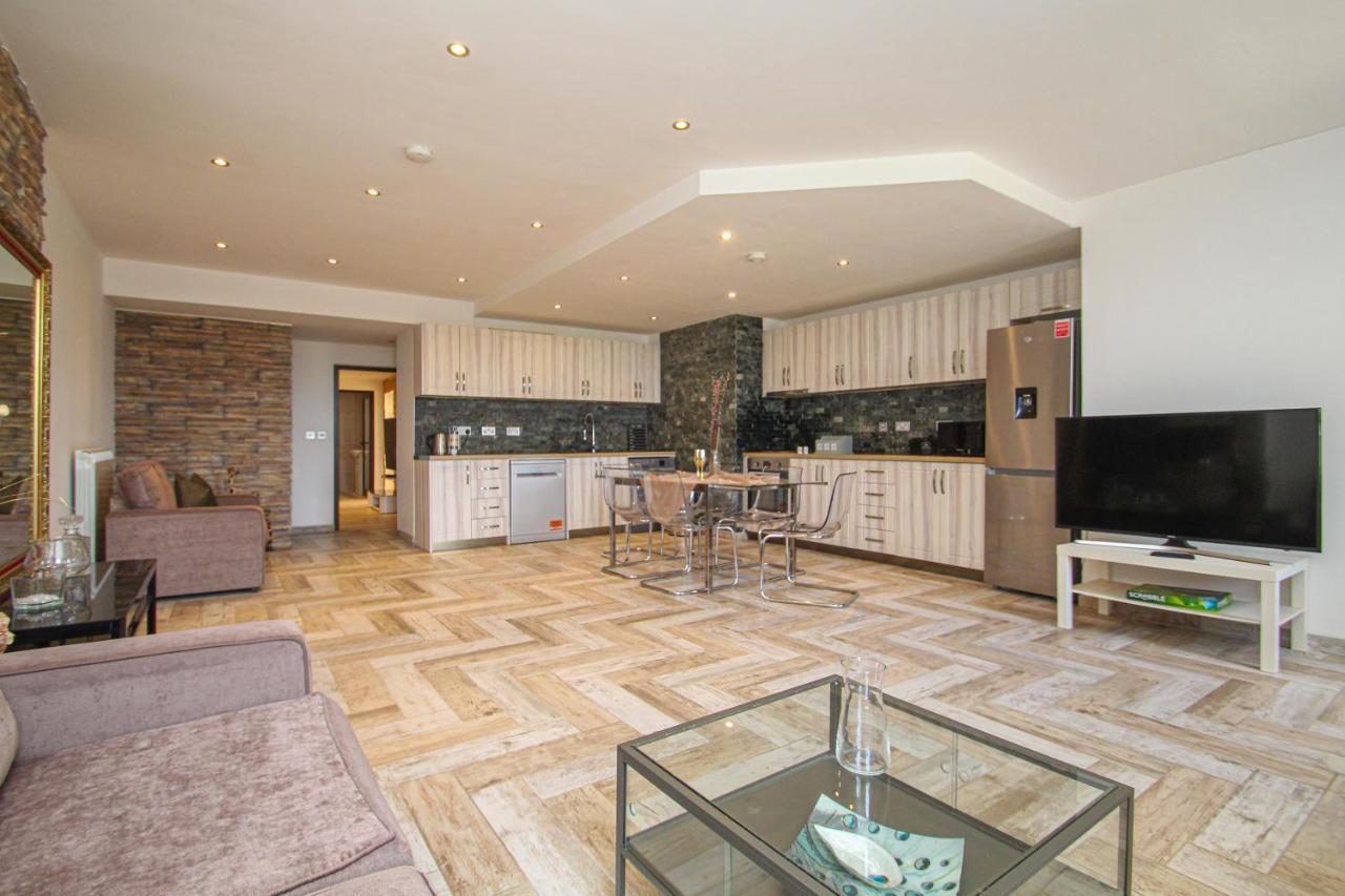 Lavish 2 Bed Sleeps 5 Near Lanark Lejlighed Carstairs Eksteriør billede