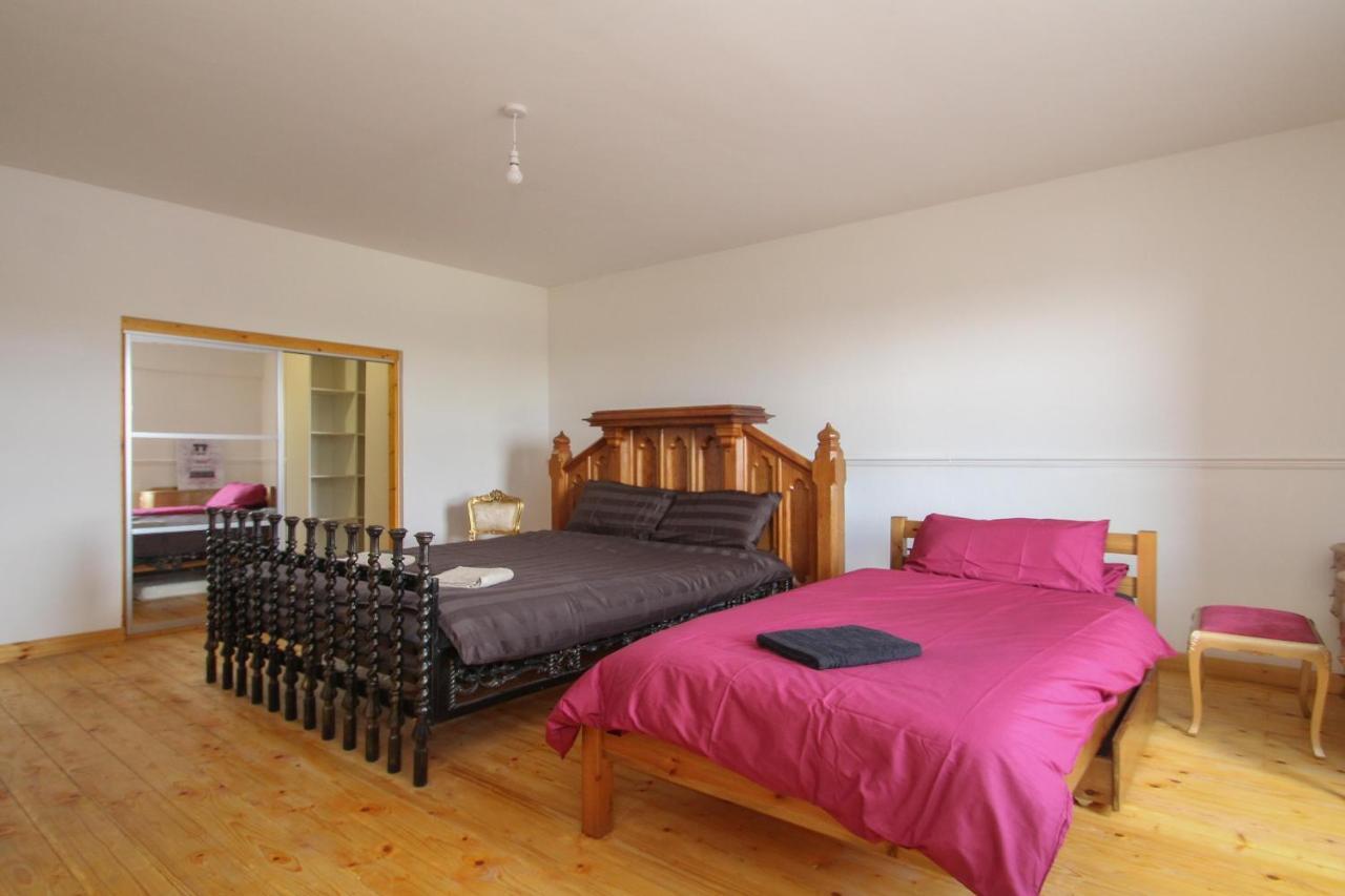 Lavish 2 Bed Sleeps 5 Near Lanark Lejlighed Carstairs Eksteriør billede